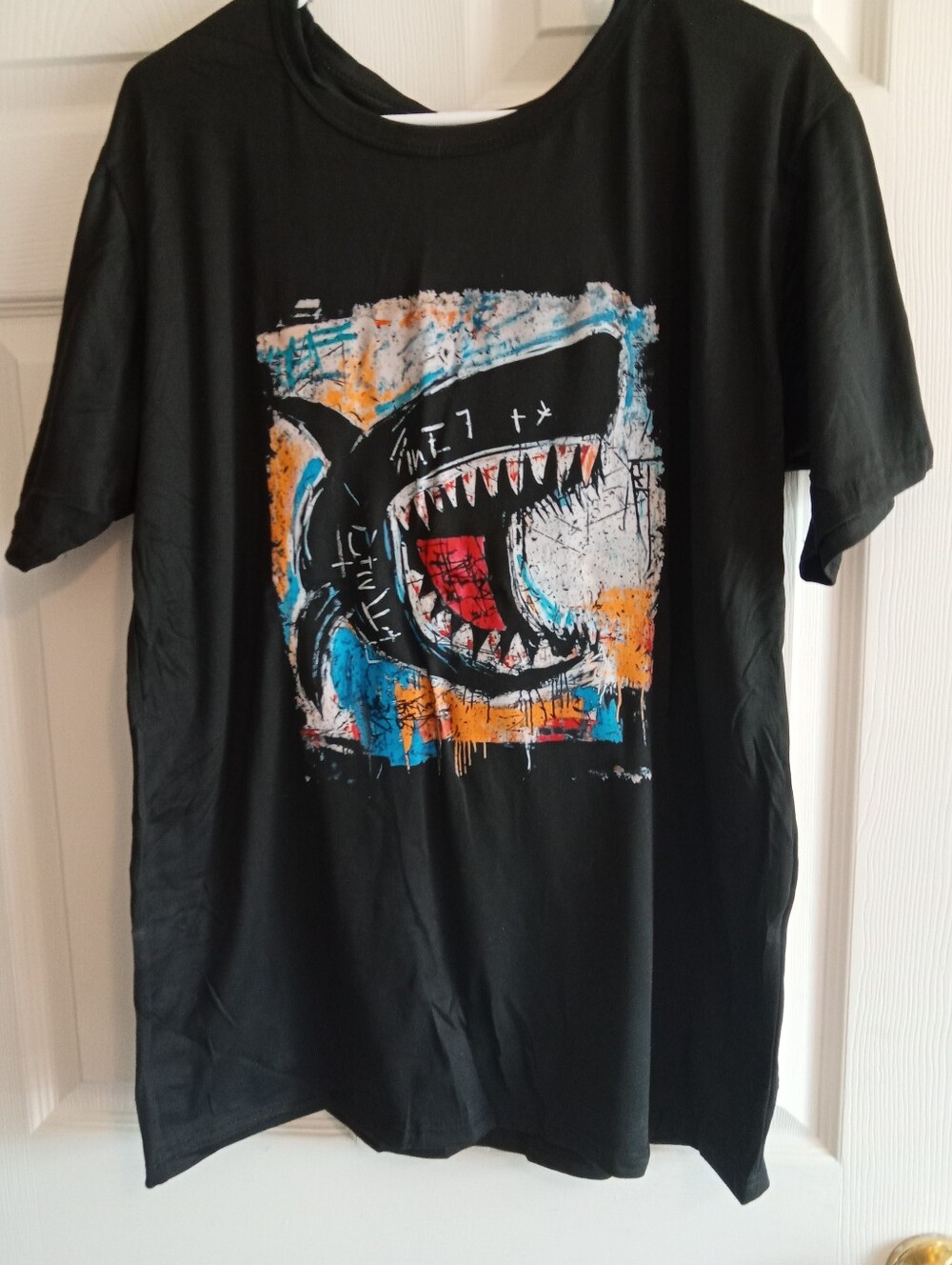 Black Graphic Shark Print Men’s T‑Shirt